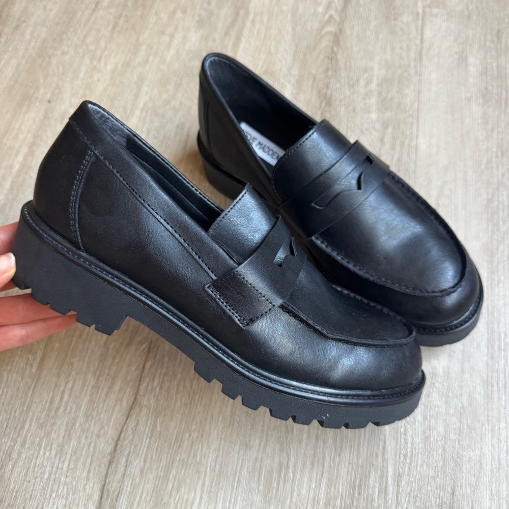 Steve Madden Black Chunky Loafers